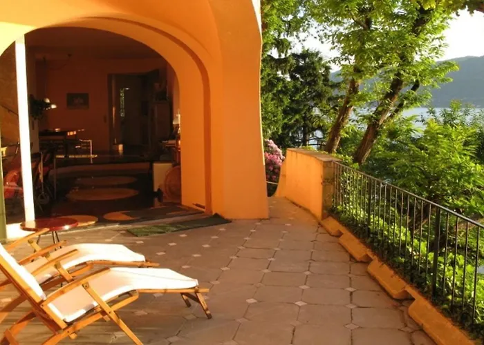 Stunning Architectural With Direct Access To Leggiuno