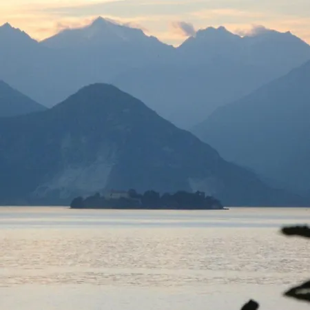 Villa Stunning Architectural With Direct Access To