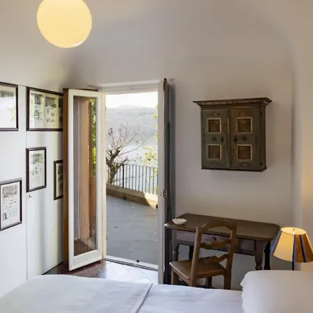 Villa Stunning Architectural With Direct Access To Leggiuno