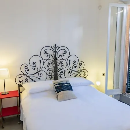 Stunning Architectural With Direct Access To Leggiuno