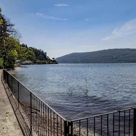 Stunning Architectural With Direct Access To * Leggiuno