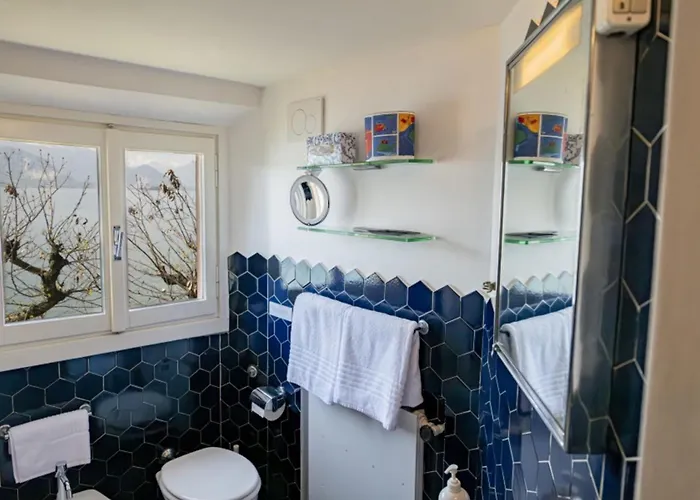 Willa Stunning Architectural With Direct Access To Leggiuno