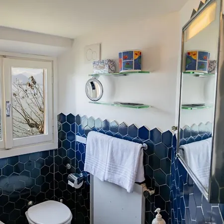 Villa Stunning Architectural With Direct Access To Leggiuno