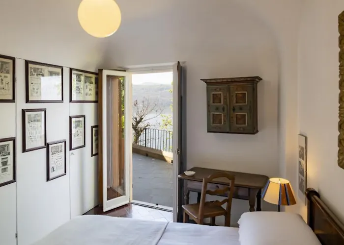 וילה Stunning Architectural With Direct Access To Leggiuno